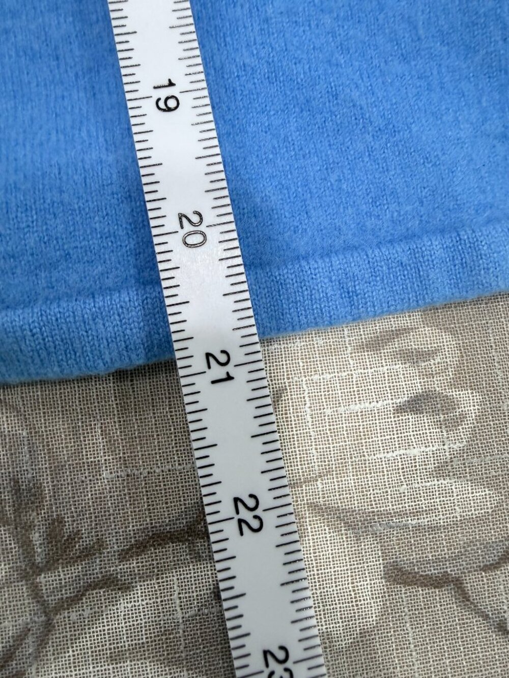 Lands’ End 100% Cashmere Blue Argyle Sweater M Soft Luxury Knit - Picture 7 of 10
